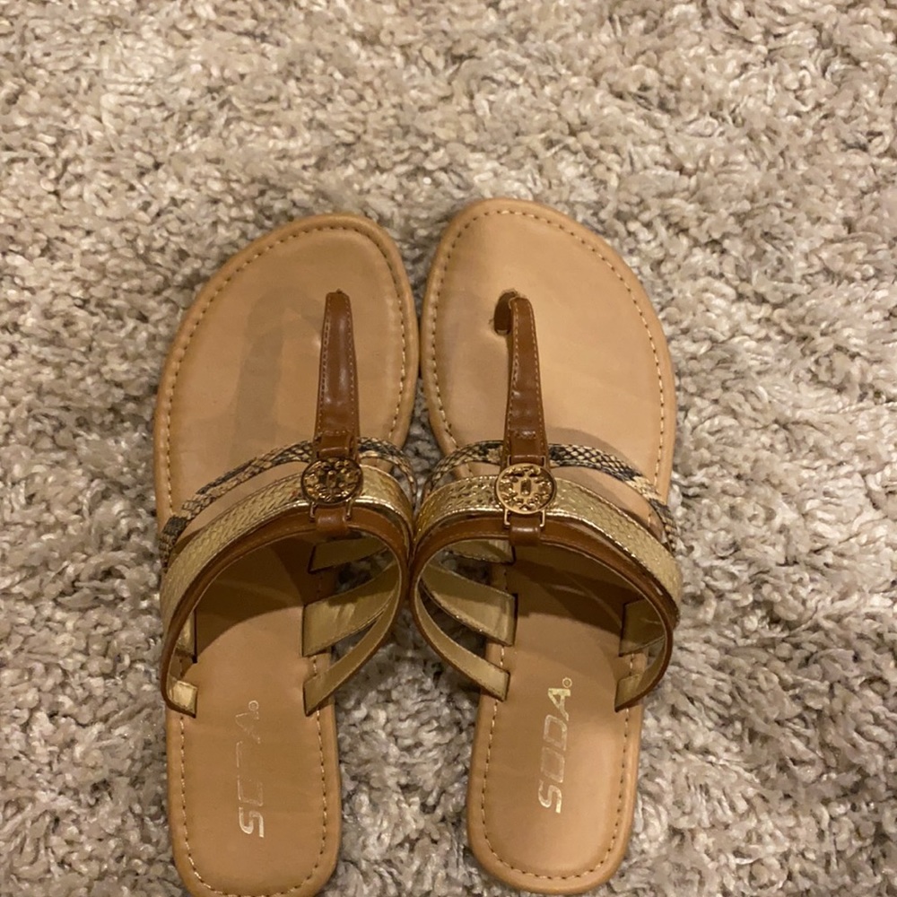 Flip flops - Picture 4 of 5